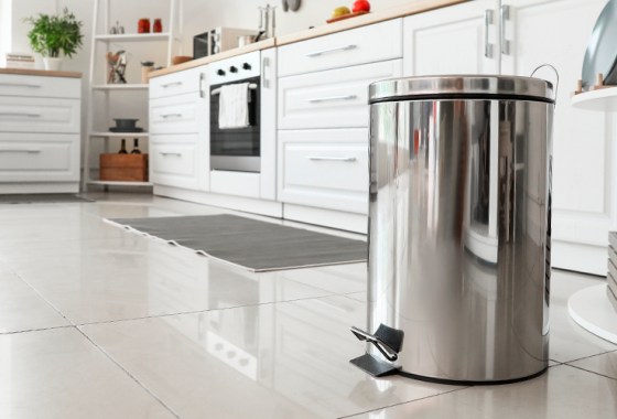 10 types of trash cans to consider for your kitchen