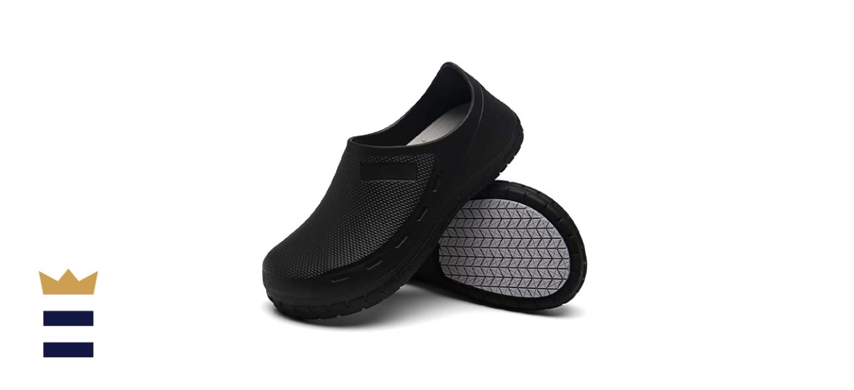 closed-toe footwear