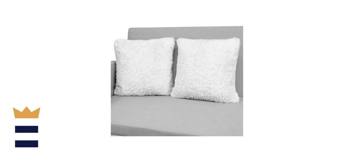 Pavilia Sherpa Throw Pillows