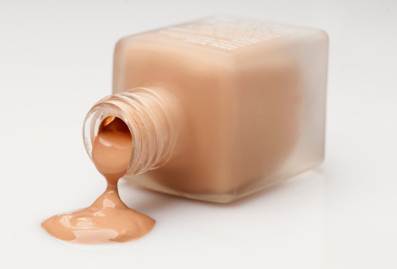 Best Foundations for Aging Skin