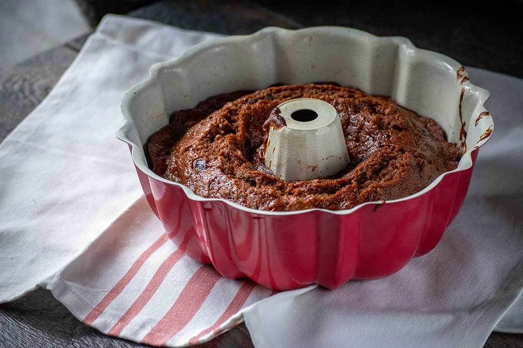 Bundt Cake Pan - Silicone - Cooks' Nook