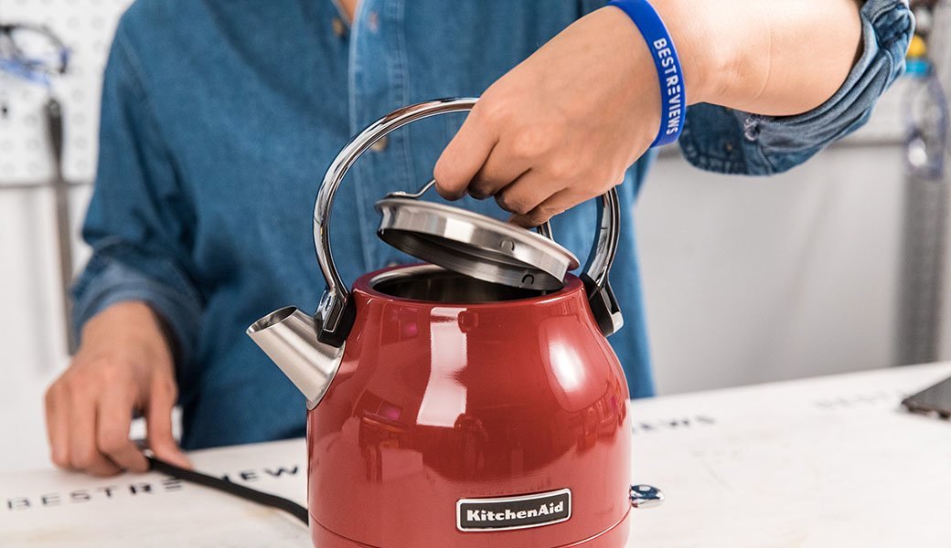 5 Best Cordless Electric Kettles Sept. 2021 BestReviews