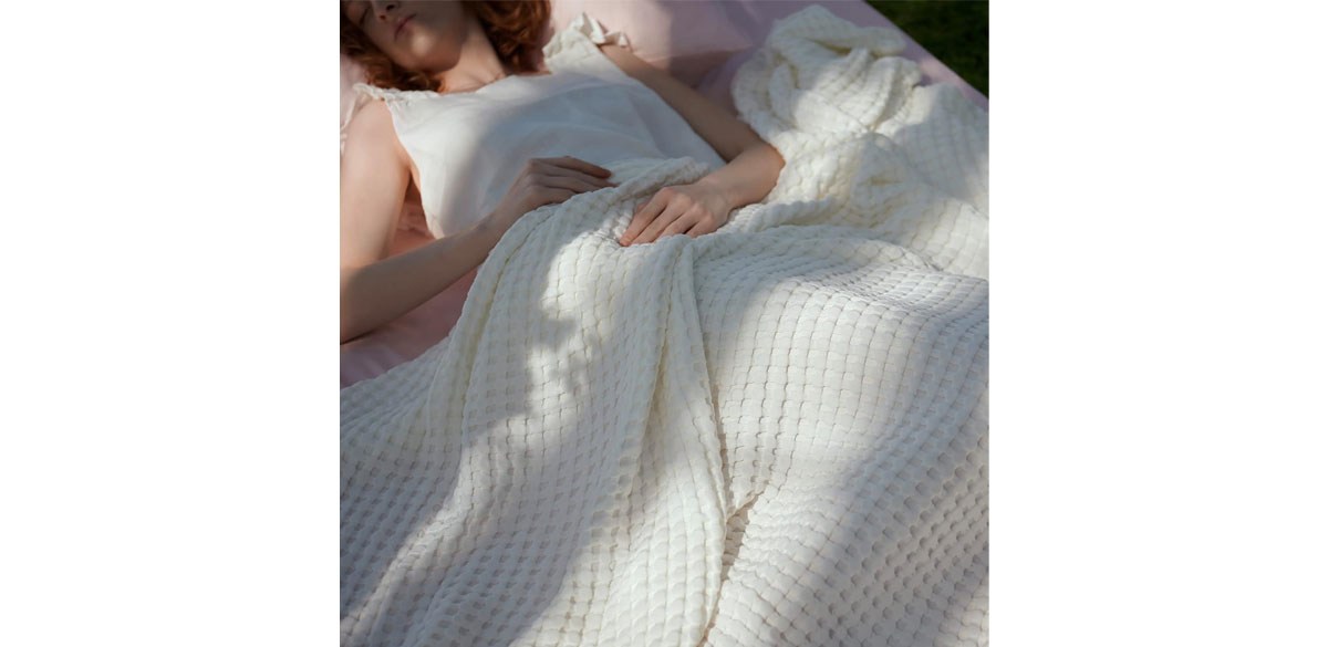 Bedsure Cooling Waffle Queen Size Blanket