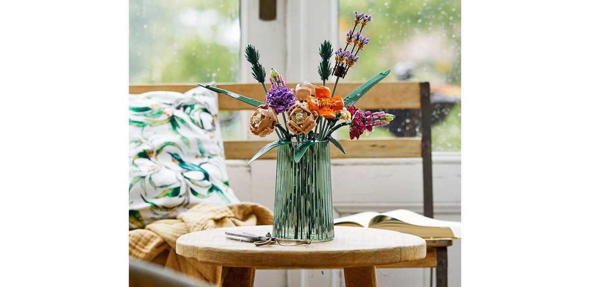 LEGO Icons Flower Bouquet Building Set