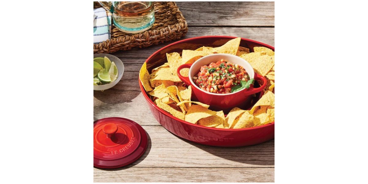 Le Creuset Signature Oval Chip &amp; Dip Platter