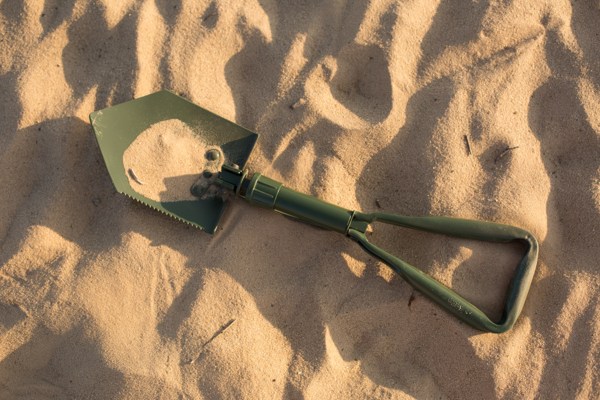 folding shovel1