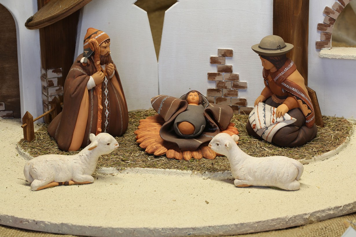 nativity scene set
