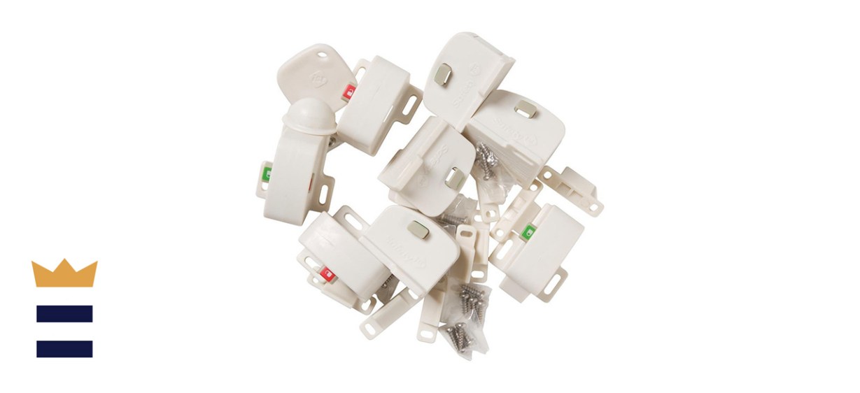 Safety 1st Magnetic Locking System